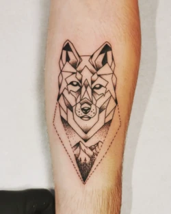 Tatouage Flash tête de loup Hyères
