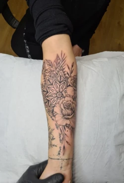 Tatouage mandala Toulon