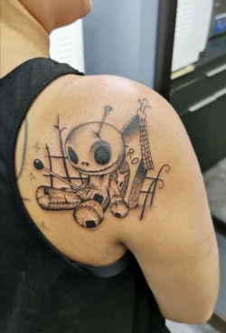 Tatouage omoplate La Crau